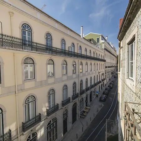 Bright Flat In Chiado! * Lisboa