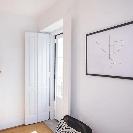 Bright Flat In Chiado! Lisboa