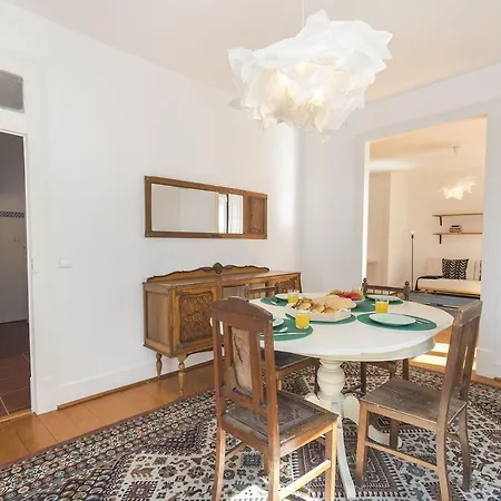 Bright Flat In Chiado! Apartman *