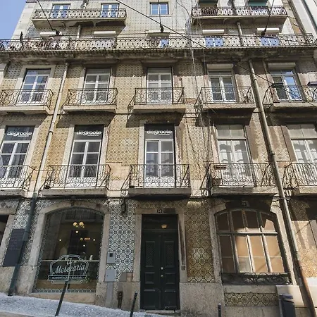 Apartment Bright Flat In Chiado!
