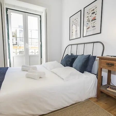Bright Flat In Chiado! Apartment *