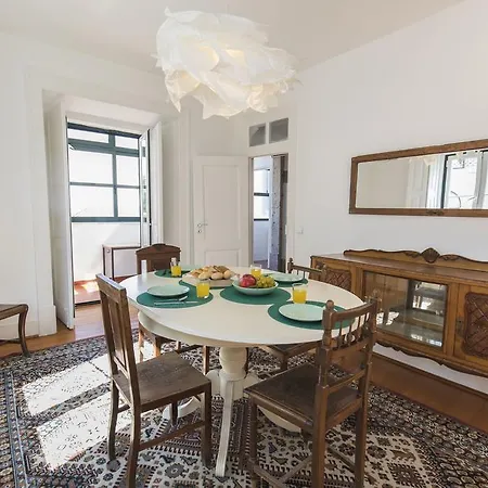 Bright Flat In Chiado! Apartment *