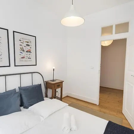 Apartment Bright Flat In Chiado!